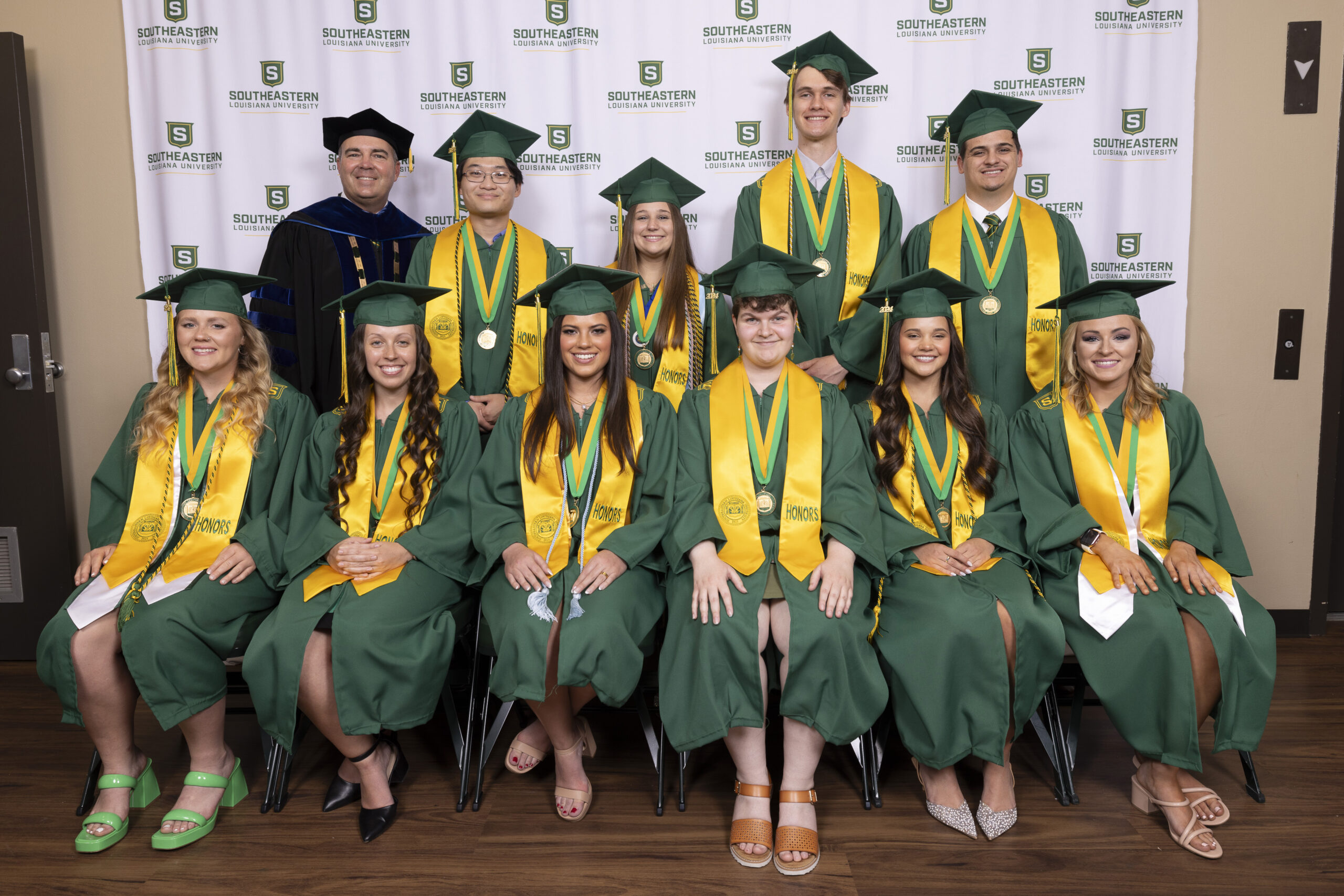 Southeastern confers degrees on graduates - Southeastern Louisiana  University